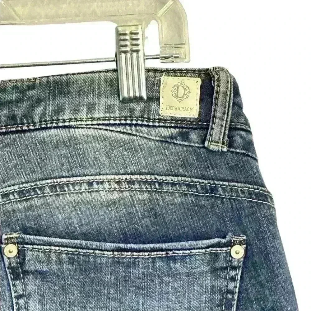 Democracy Flex-ellent Raw Hem Cropped Jeans Medium Wash Pearl Accents Women’s 10